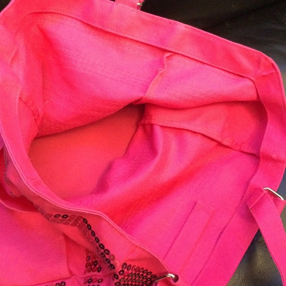 NWOT hot pink sequinned Victoria’s Secret tote - Picture 8 of 8